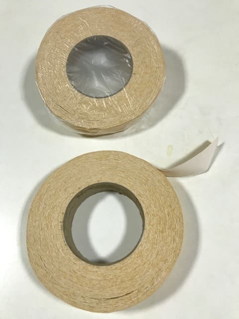 Dois rolos de fita dupla face de algodão